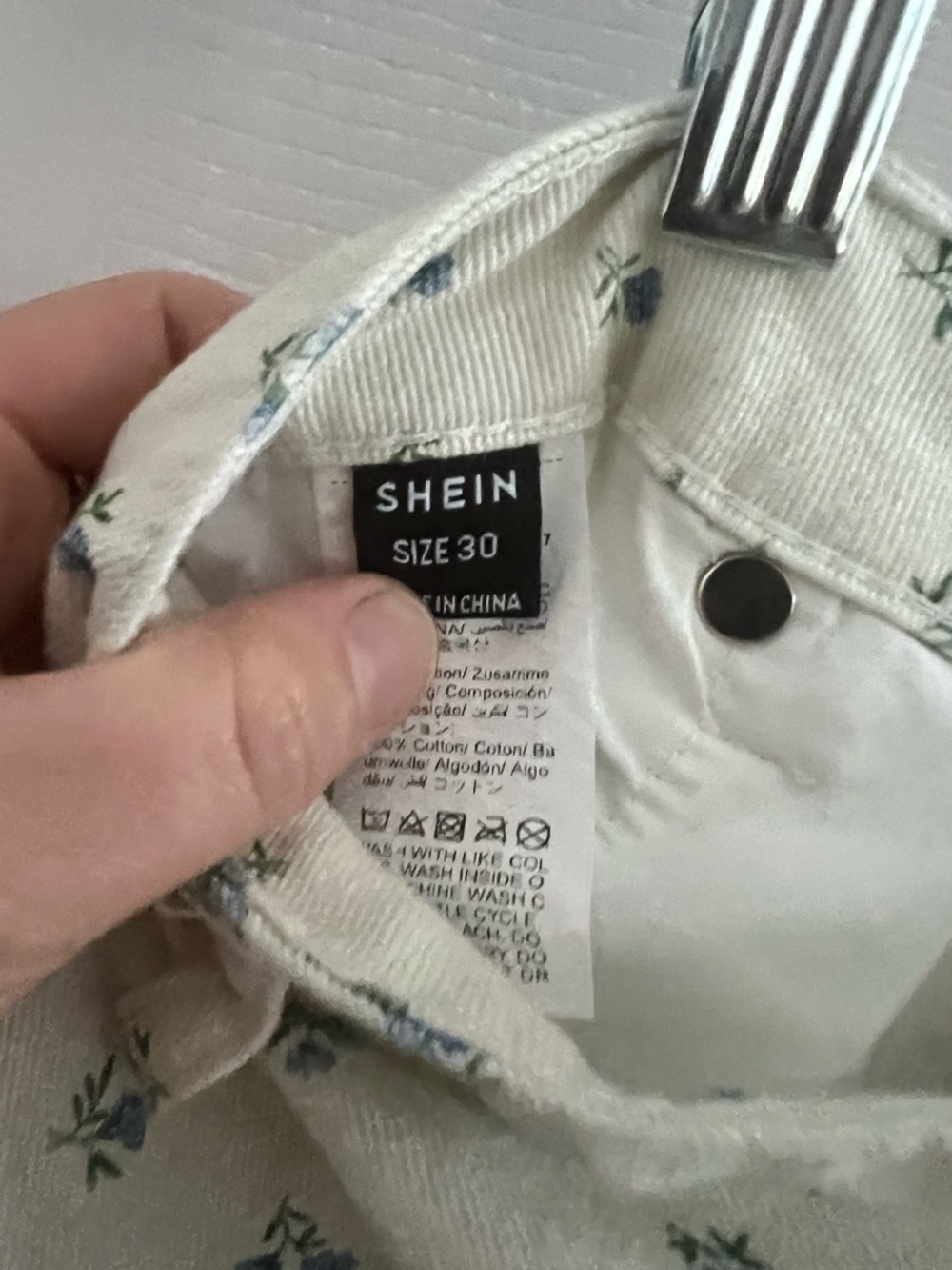 SHEIN Cream Straight Leg Jeans with Blue Floral Print - Picture 5 of 6